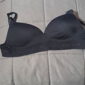 Black VS bra wire free